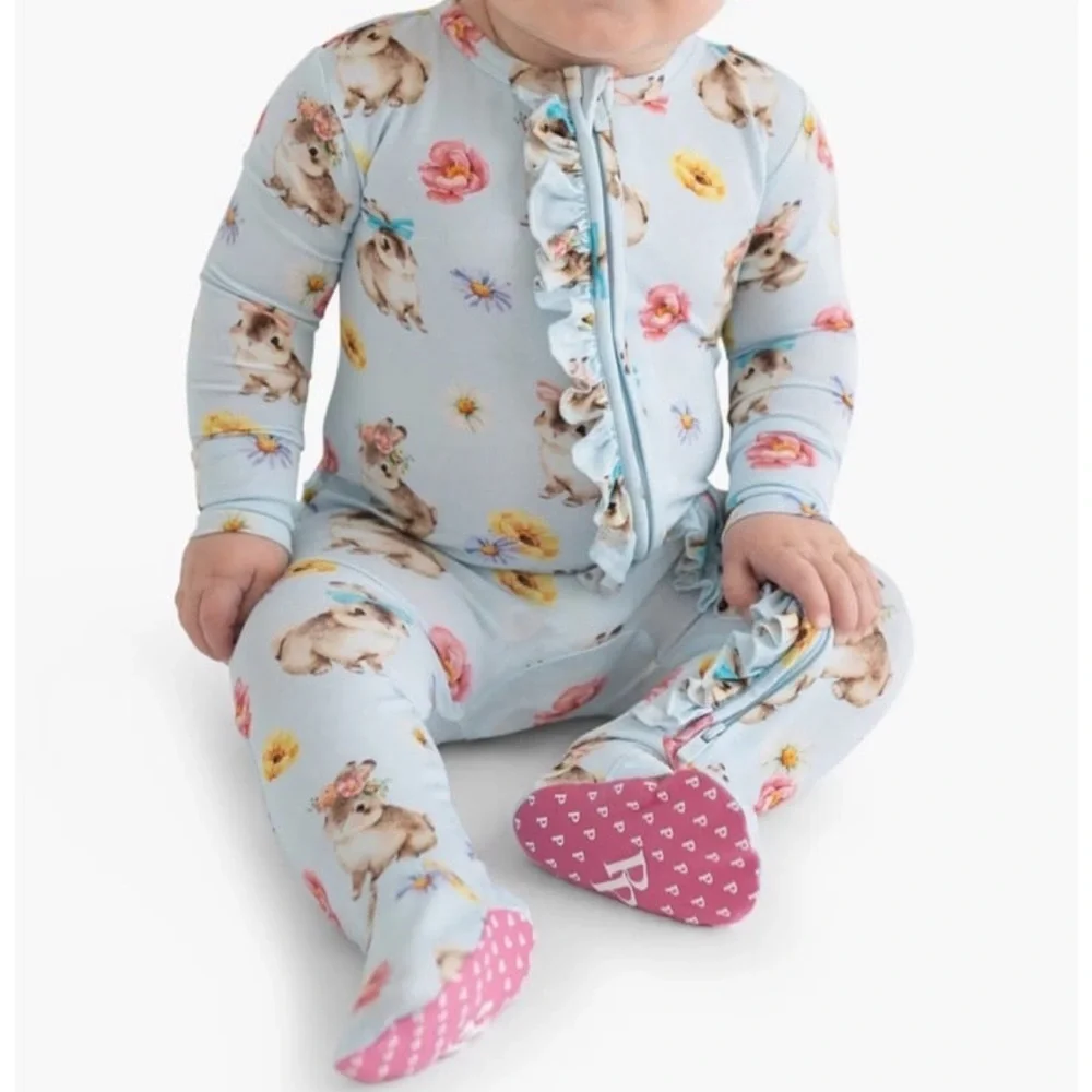 POSH PEANUT Tinsley Jane Bunny Print Ruffled Fitted Footie Pajamas Girls 0-3 MO